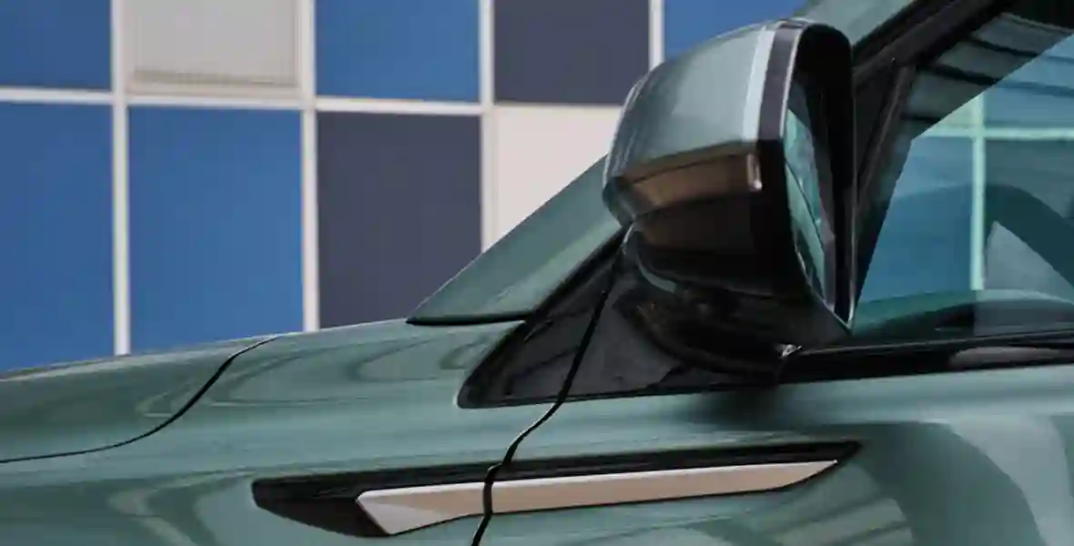 Рассуждения о рестайлинге EVOLUTE i‑SPACE и летний фотосет